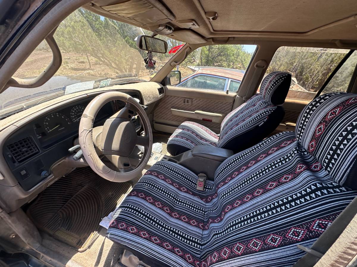 Toyota-4runner-1994-black-2