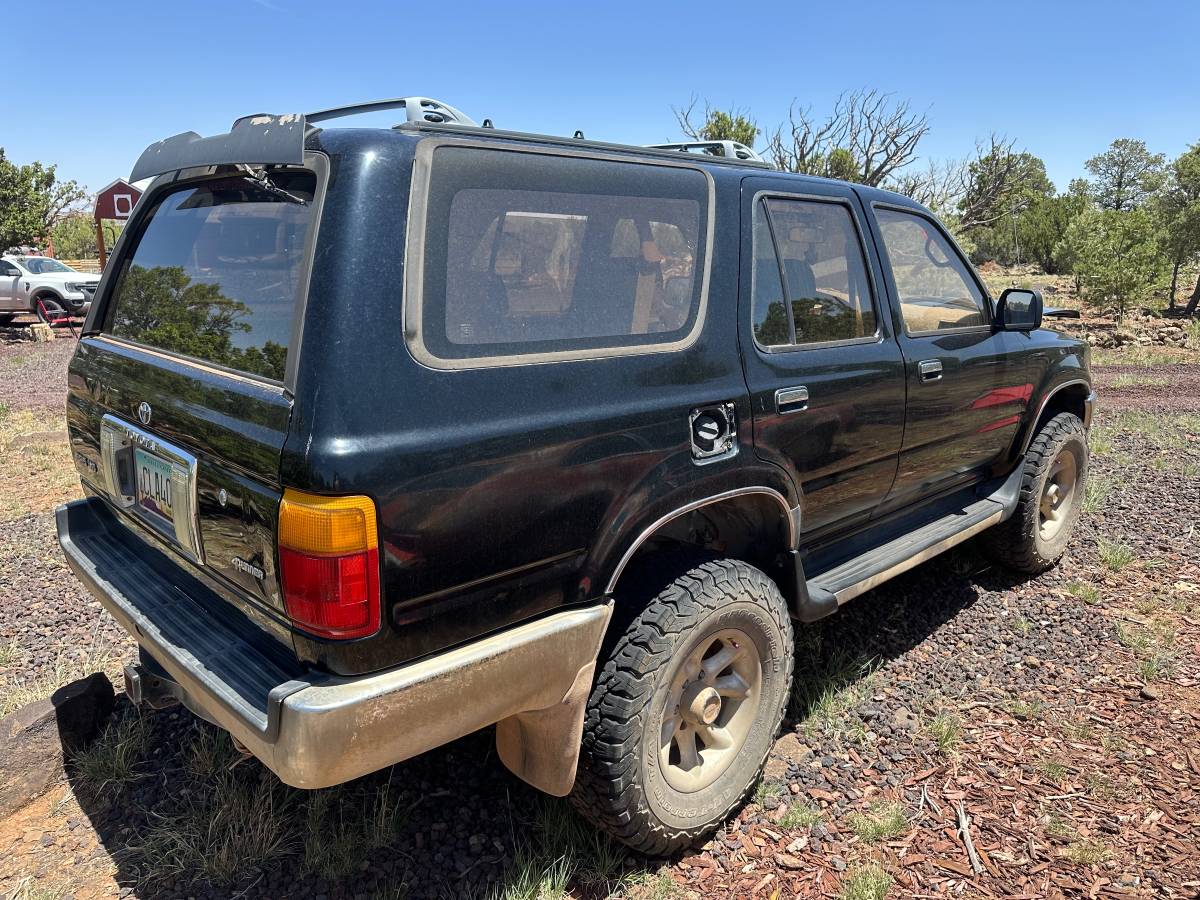 Toyota-4runner-1994-black-5