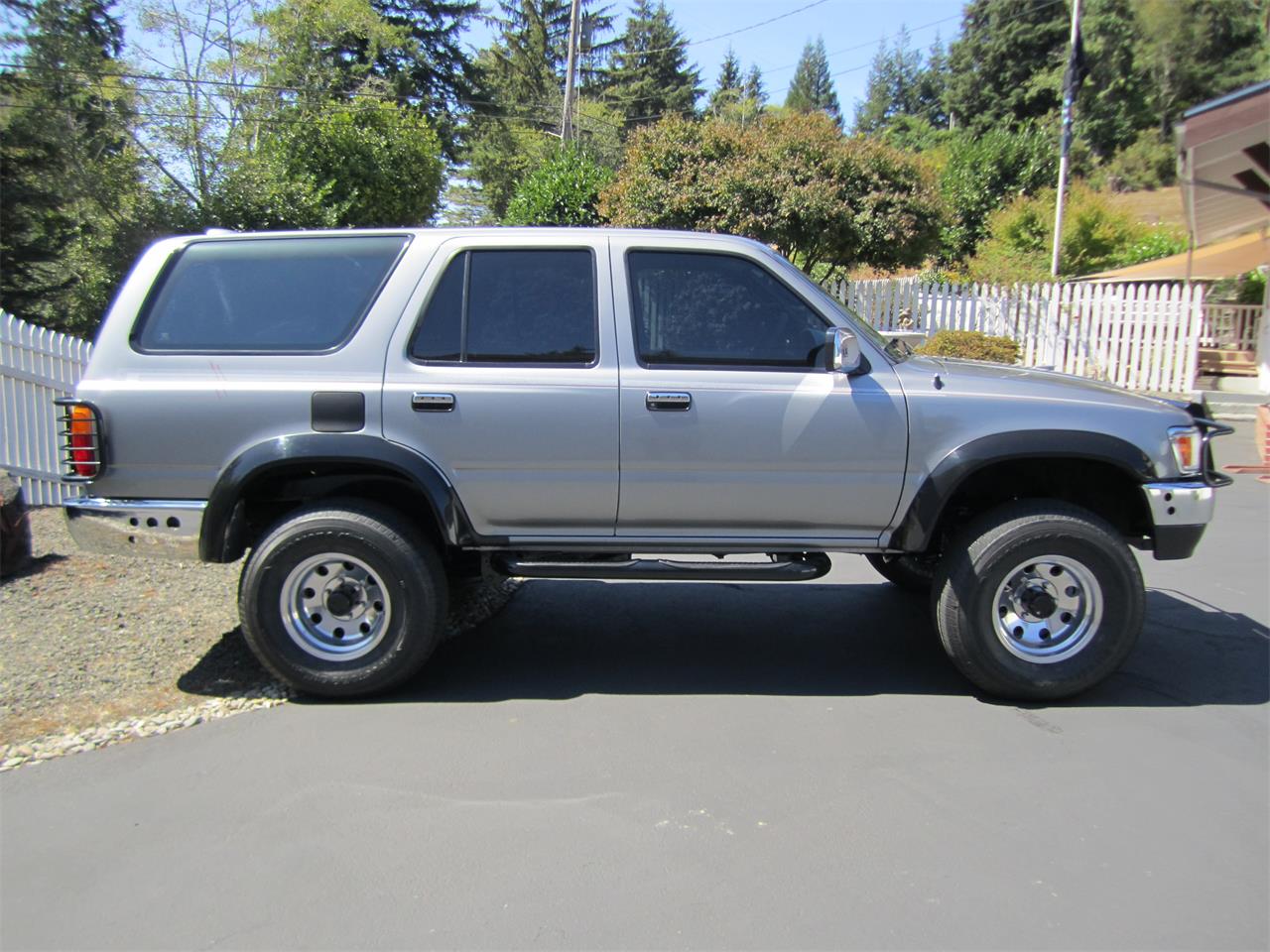 Toyota-4runner-1995-pewer-pearl-gray-3