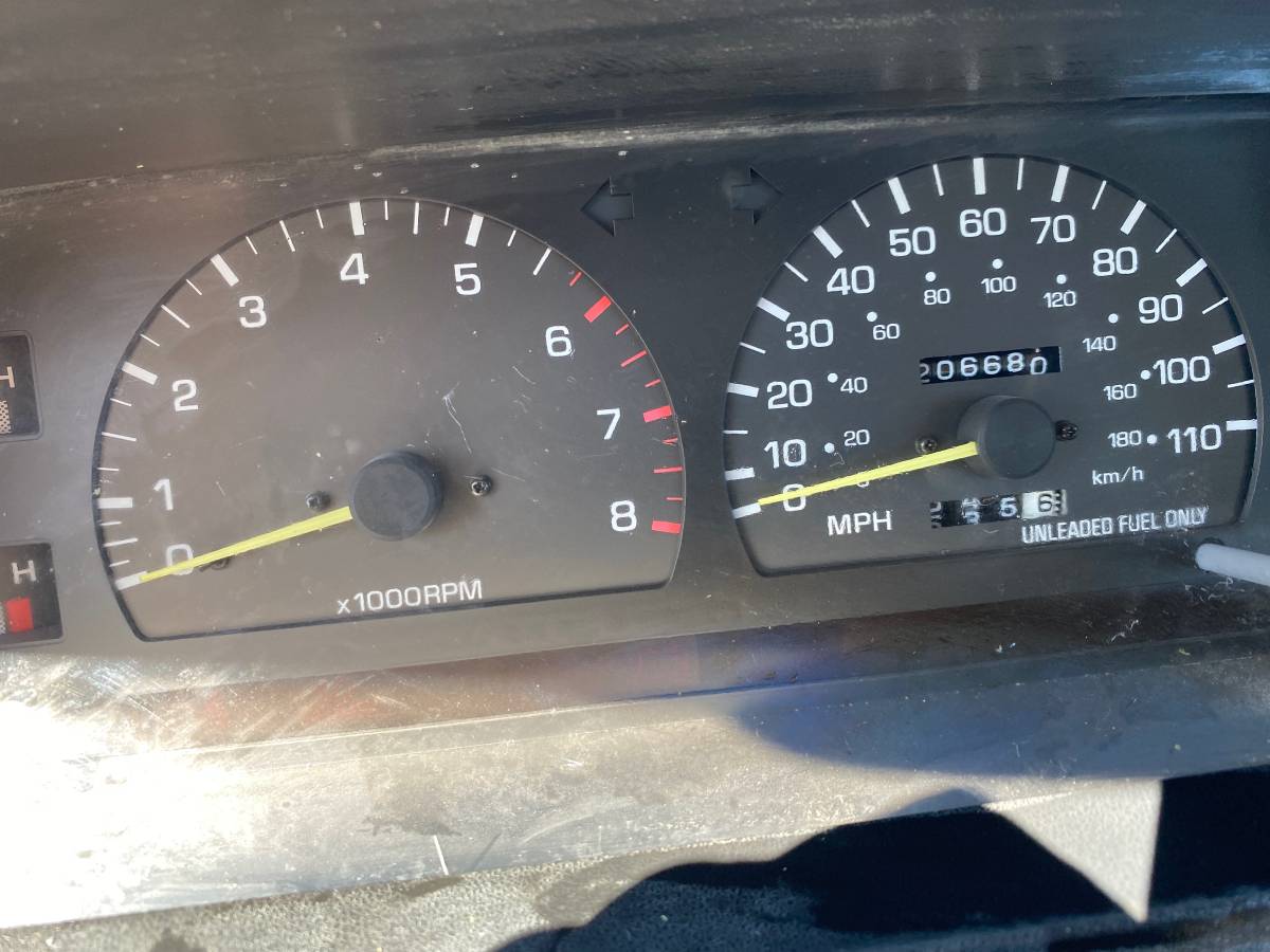 Toyota-4runner-1995-white-2