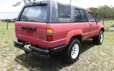 Toyota-4runner-4x4-1985-red-2