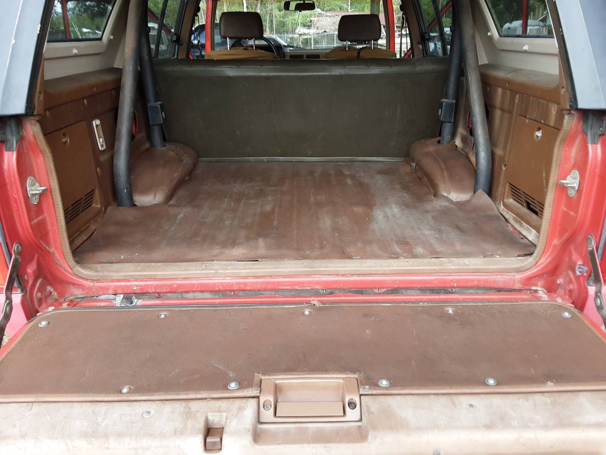 Toyota-4runner-4x4-1985-red-20