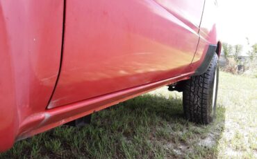 Toyota-4runner-4x4-1985-red-4