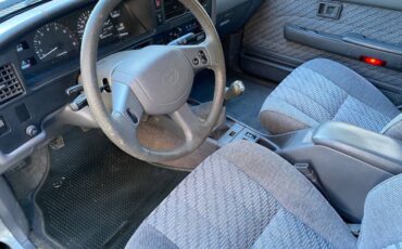 Toyota-4runner-sr5-1995-grey-15