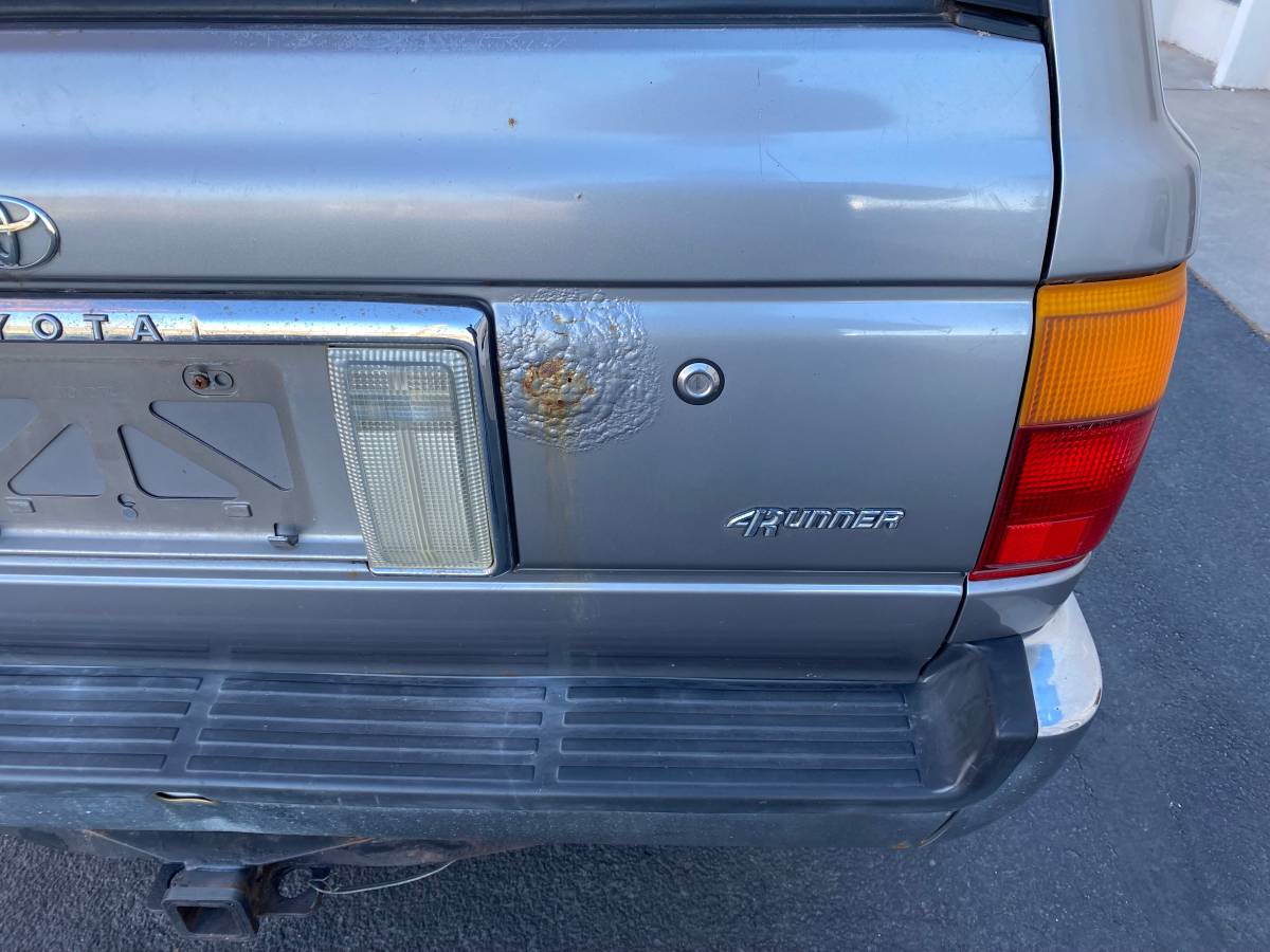 Toyota-4runner-sr5-1995-grey-21