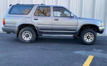 Toyota-4runner-sr5-1995-grey-5