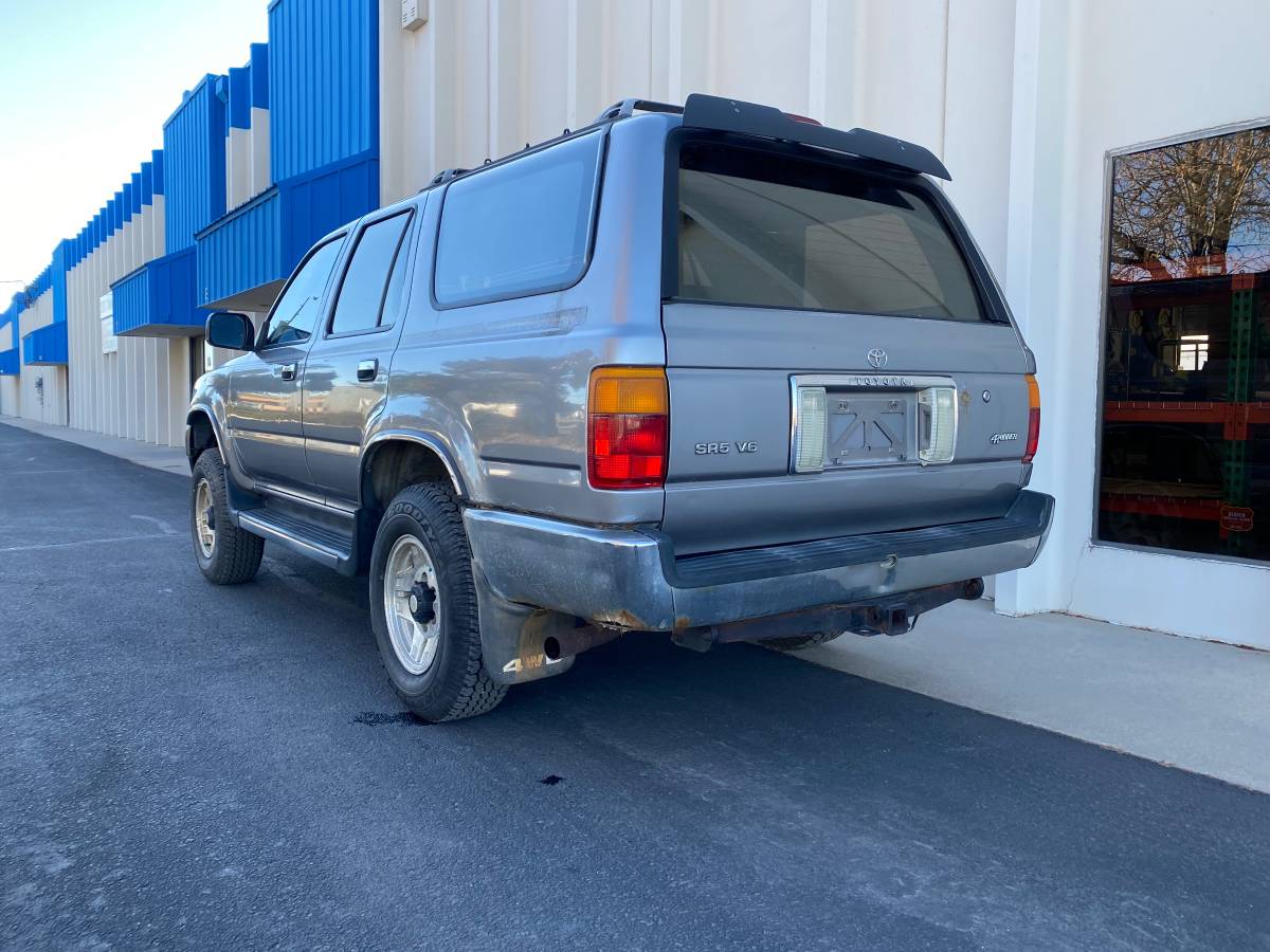 Toyota-4runner-sr5-1995-grey-7