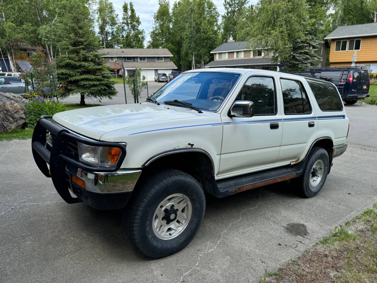 Toyota-4runner-sr5-4wd-1995-white-2