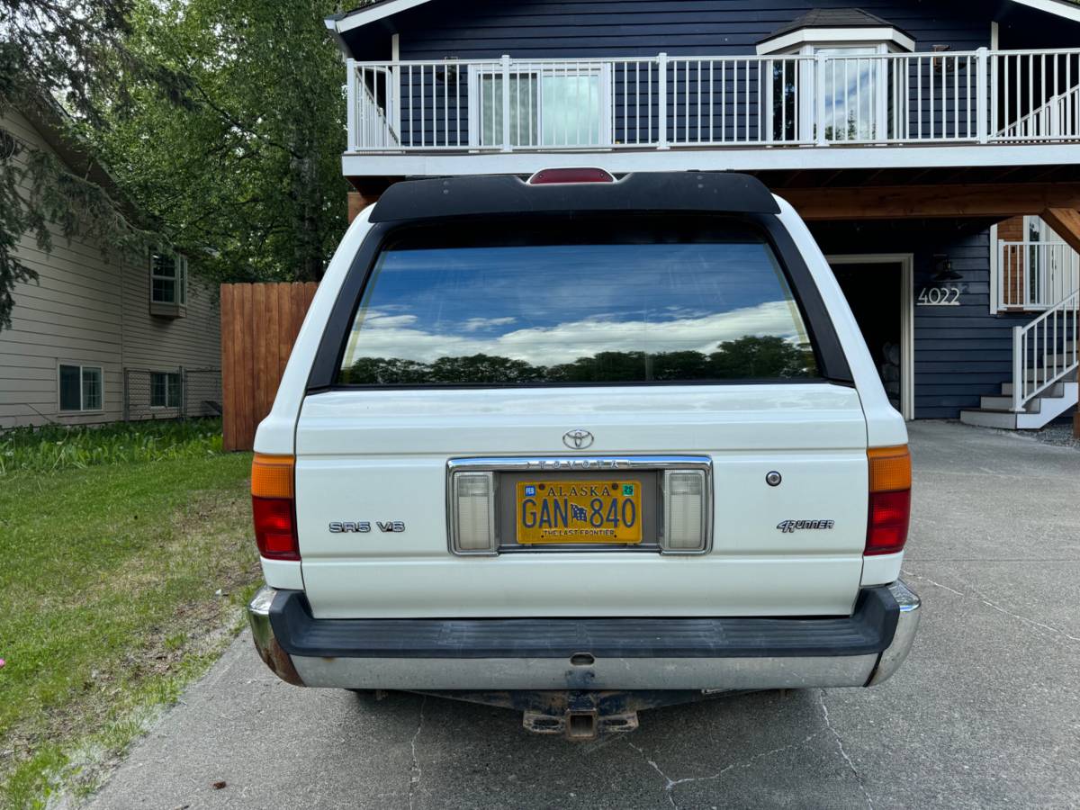 Toyota-4runner-sr5-4wd-1995-white-4