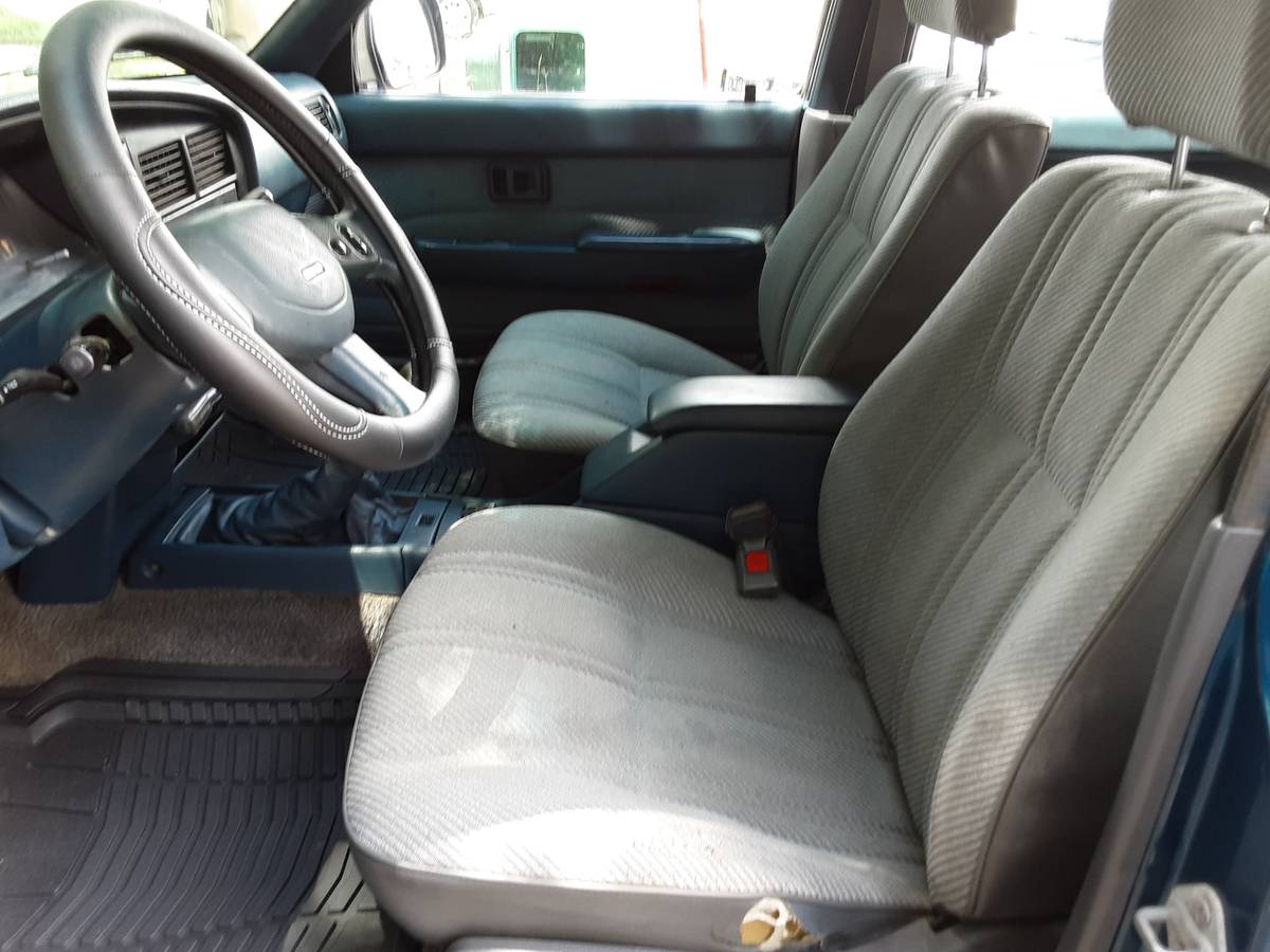 Toyota-4runner-sr5-4x4-1991-blue-10