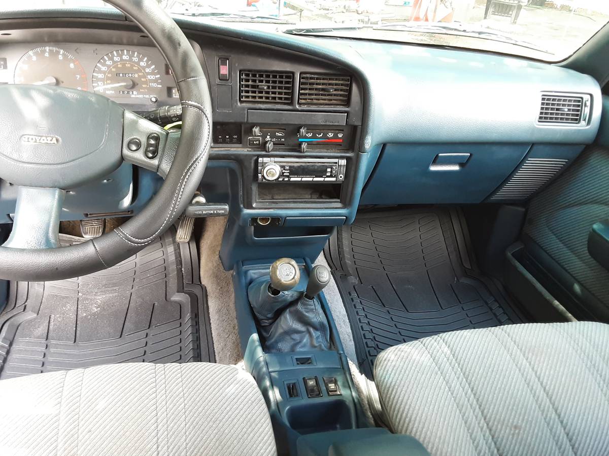 Toyota-4runner-sr5-4x4-1991-blue-9