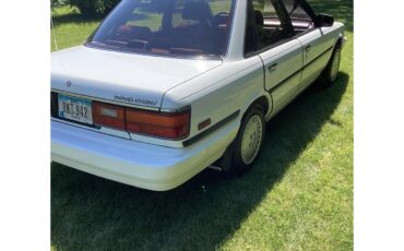 Toyota-Camry-1987-Super-White-Burgundy-15