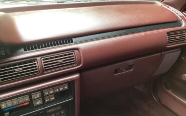 Toyota-Camry-1987-Super-White-Burgundy-18