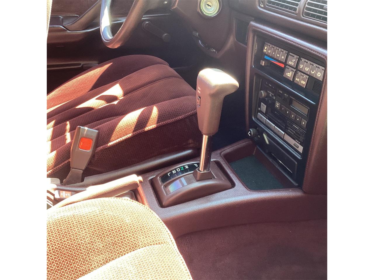 Toyota-Camry-1987-Super-White-Burgundy-25