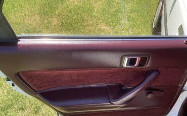 Toyota-Camry-1987-Super-White-Burgundy-26