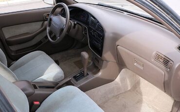 Toyota-Camry-1993-12