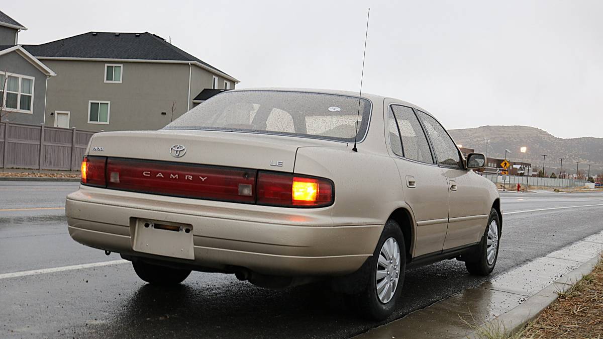 Toyota-Camry-1993-2