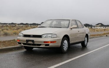Toyota-Camry-1993-3