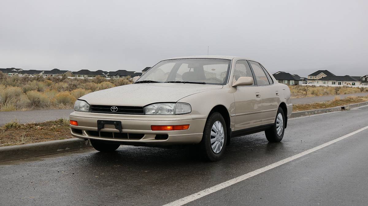 Toyota-Camry-1993-3