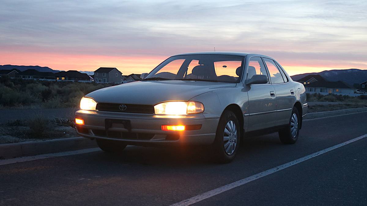 Toyota-Camry-1993-6
