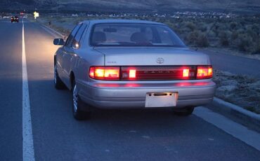 Toyota-Camry-1993-7