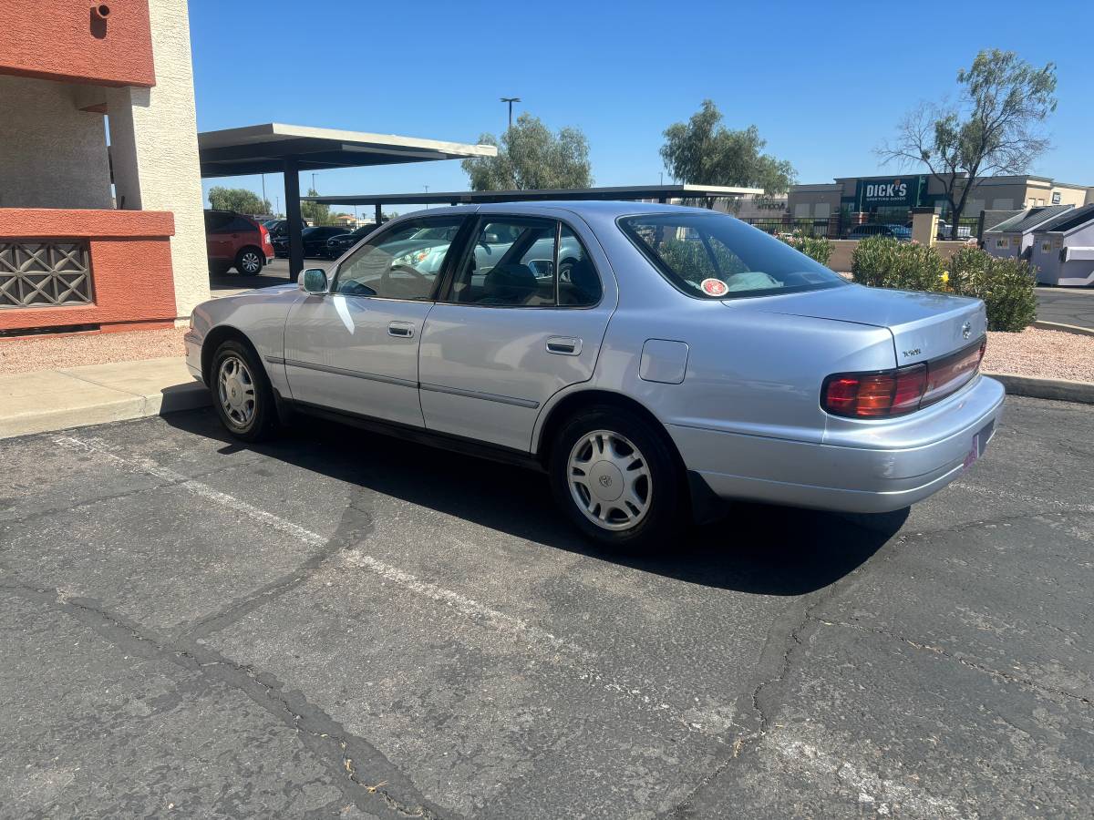Toyota-Camry-1994-blue-1