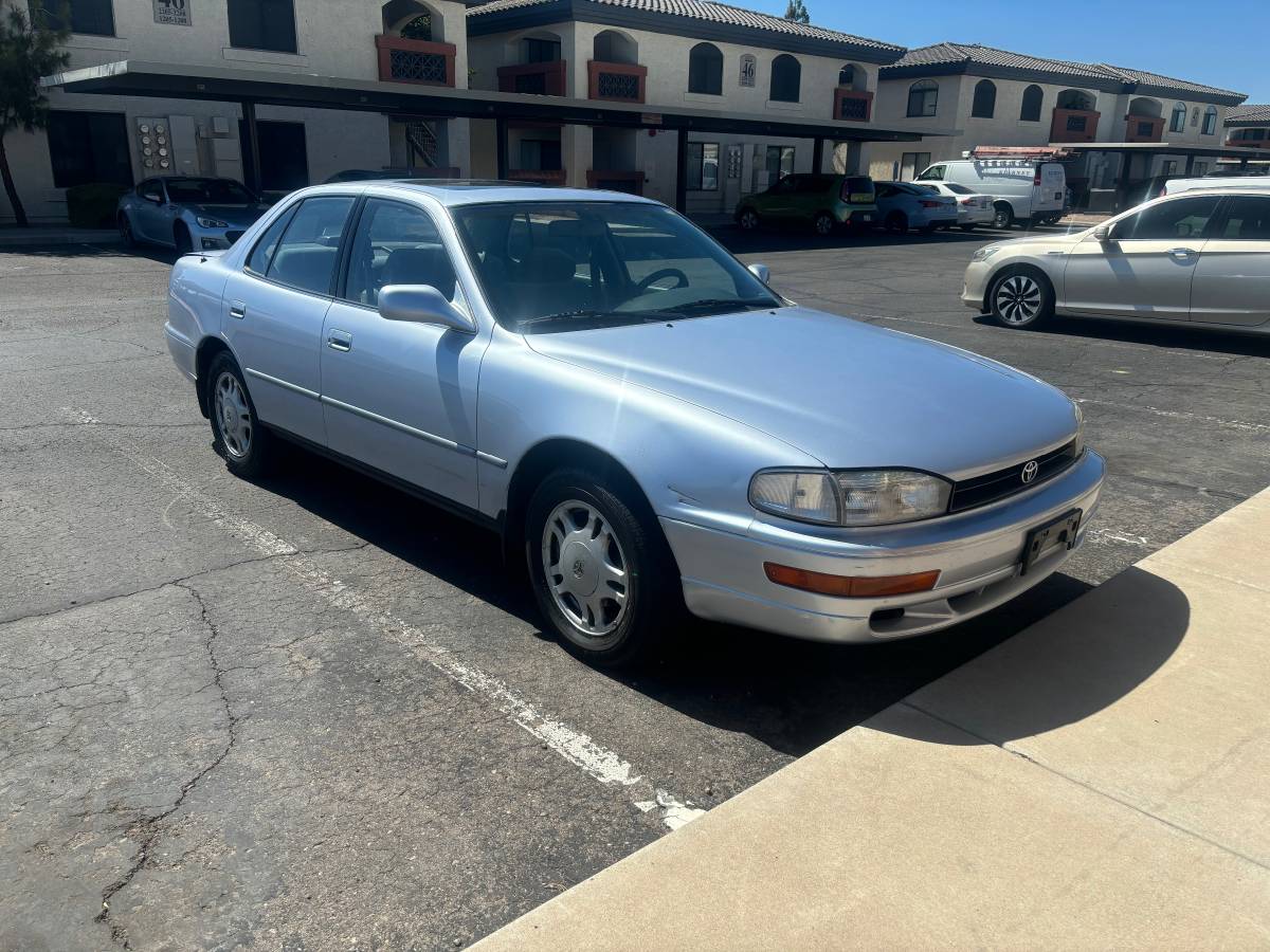 Toyota-Camry-1994-blue-4