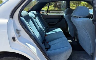 Toyota-Camry-le-1993-white-6