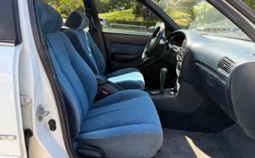 Toyota-Camry-le-1993-white-7