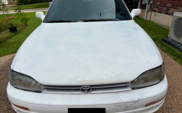 Toyota-Camry-le-4dr-wagon-1992-white-1