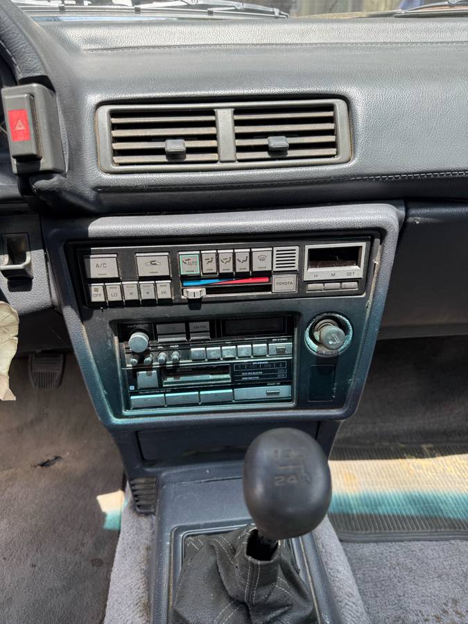 Toyota-Celica-1987-black-9