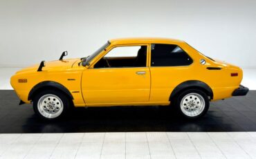 Toyota-Corolla-1978-Chrome-Yellow-Black