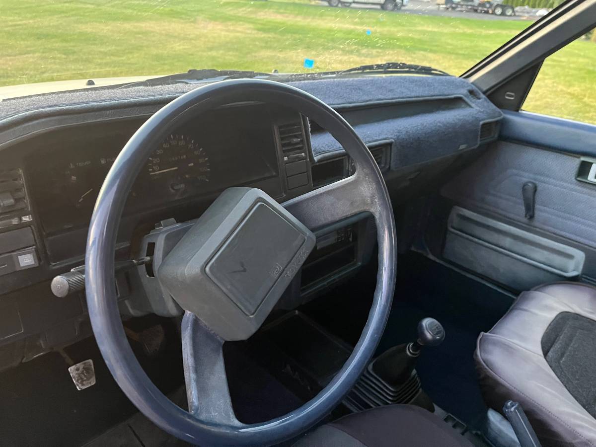 Toyota-Corolla-1987-blue-6