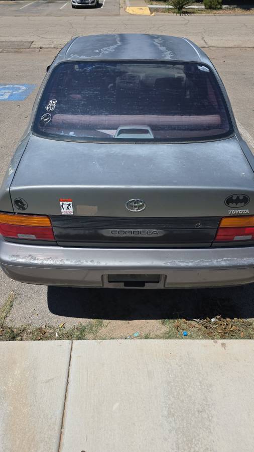Toyota-Corolla-1995-grey-4