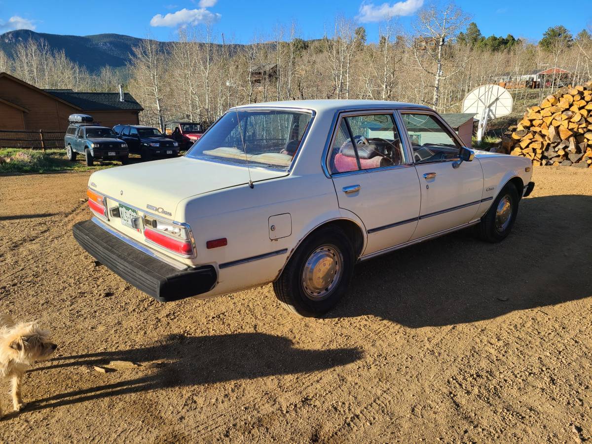 Toyota-Corona-1979-1