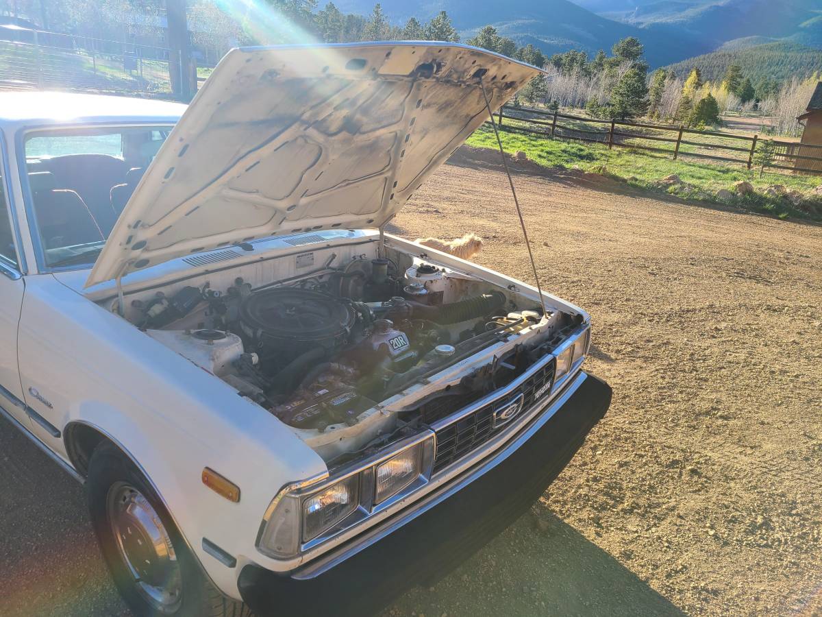 Toyota-Corona-1979-5