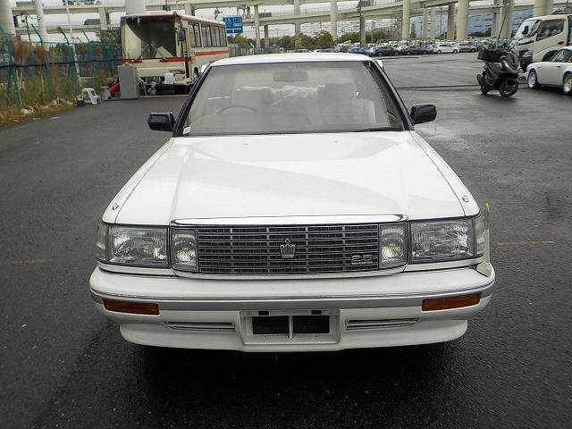 Toyota-Crown-1991-white-1