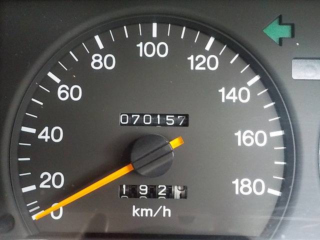 Toyota-Crown-1991-white-18