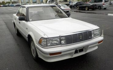 Toyota-Crown-1991-white
