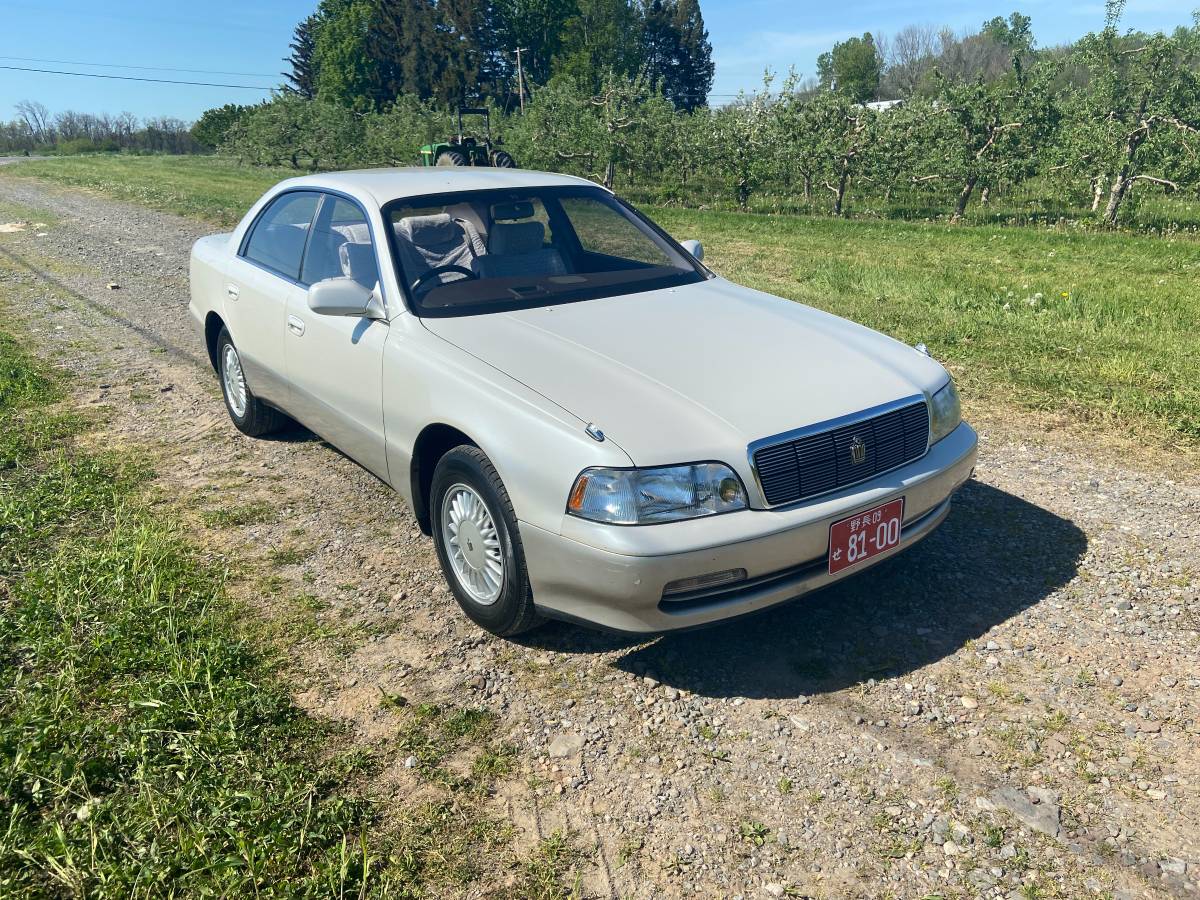 Toyota-Crown-majesta-1992-1
