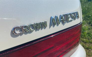 Toyota-Crown-majesta-1992-13