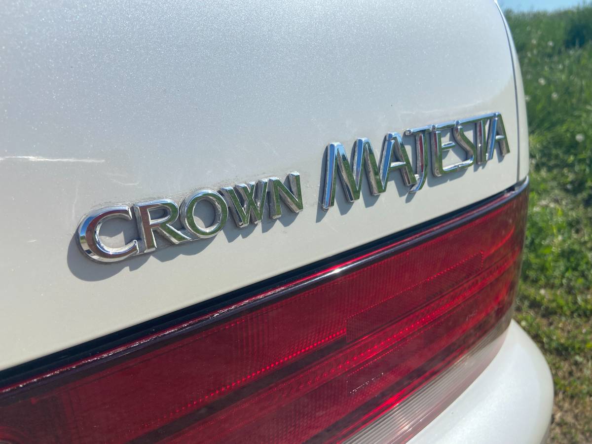 Toyota-Crown-majesta-1992-13