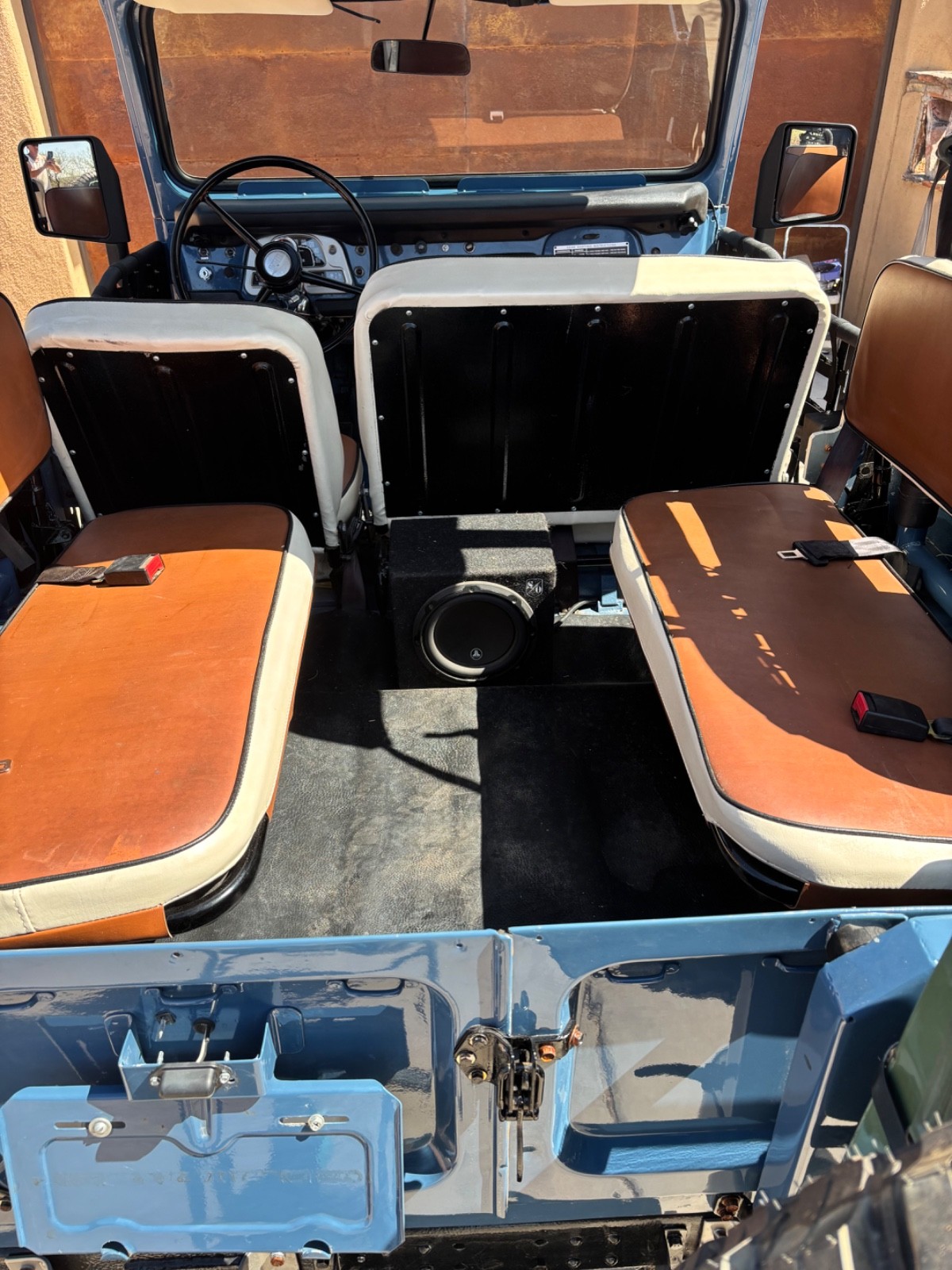 Toyota-FJ-Cruiser-1971-Sedan-7