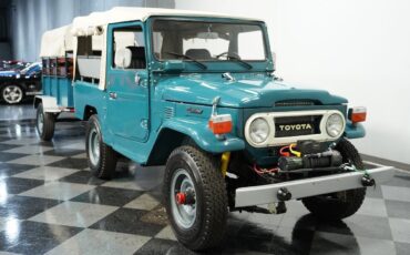 Toyota-FJ43-1979-SUV-14