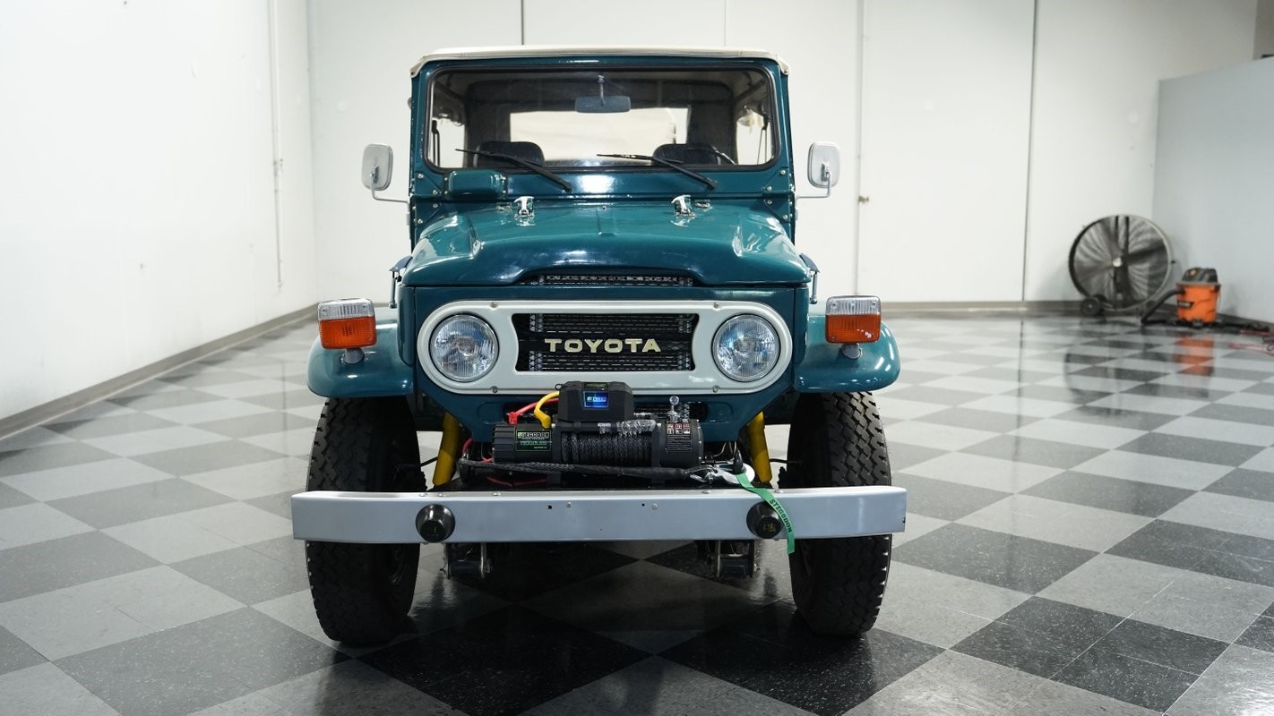 Toyota-FJ43-1979-SUV-15