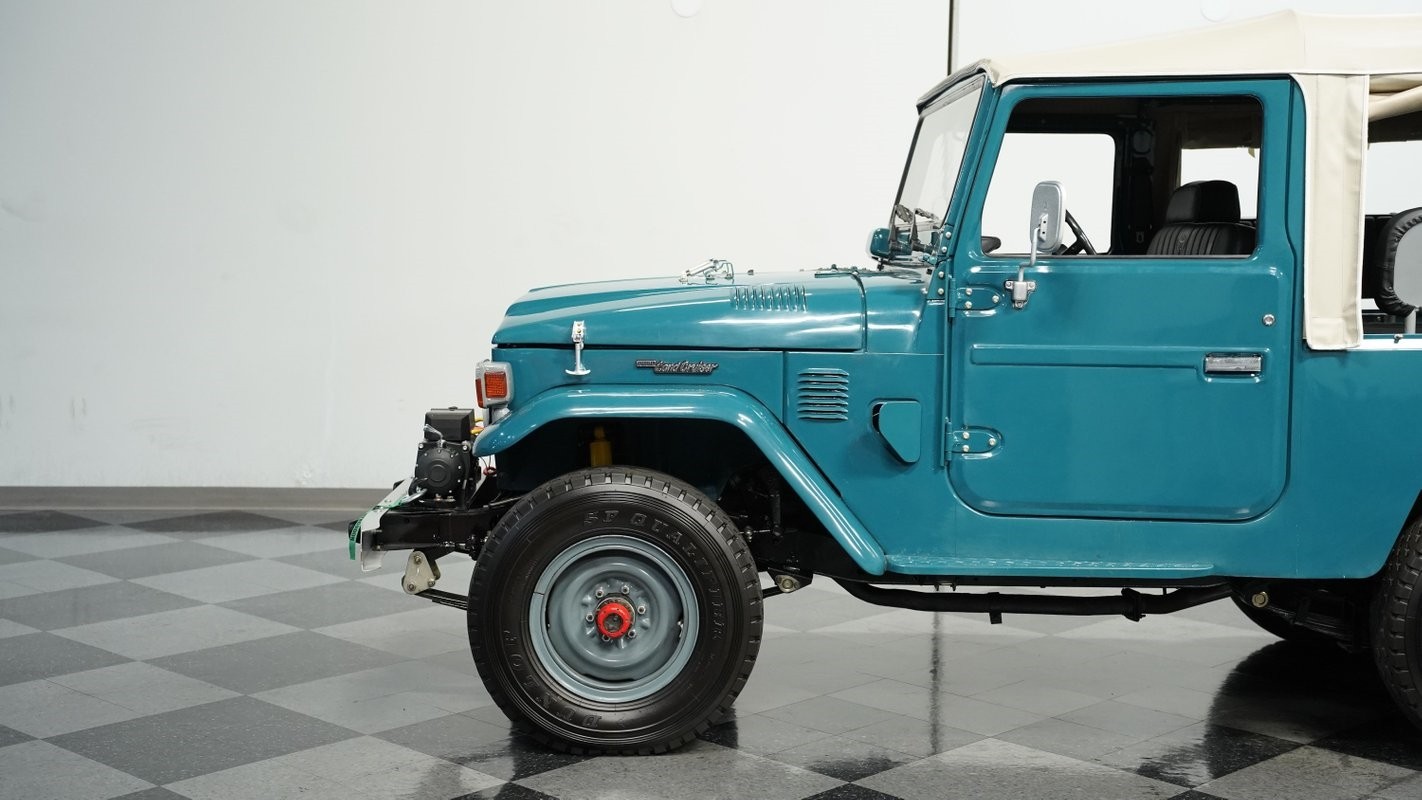 Toyota-FJ43-1979-SUV-19