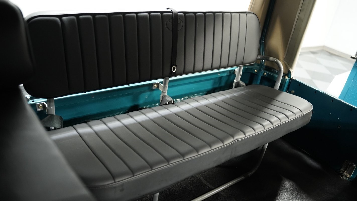 Toyota-FJ43-1979-SUV-37
