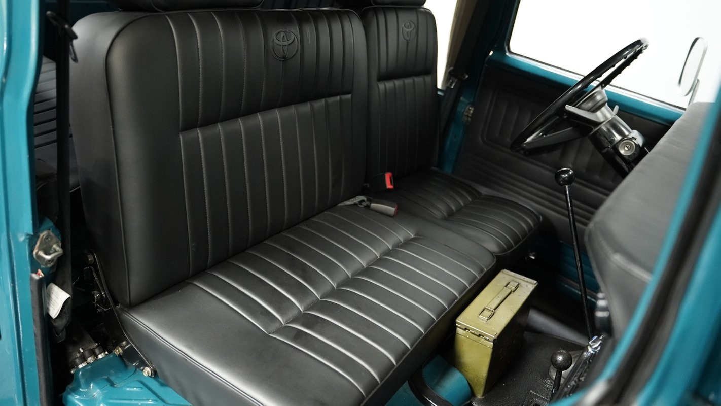 Toyota-FJ43-1979-SUV-38