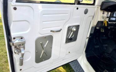 Toyota-Fj40-1971-white-4