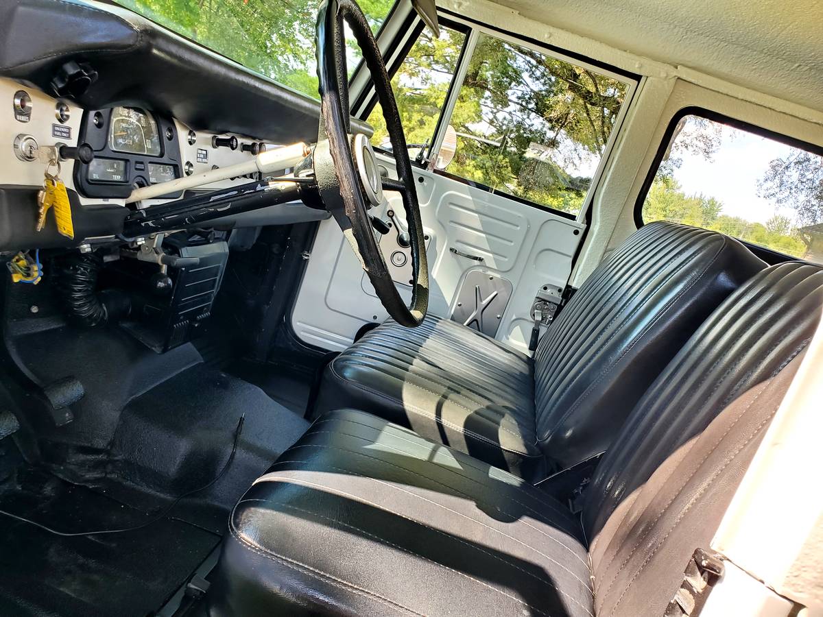 Toyota-Fj40-1971-white-6